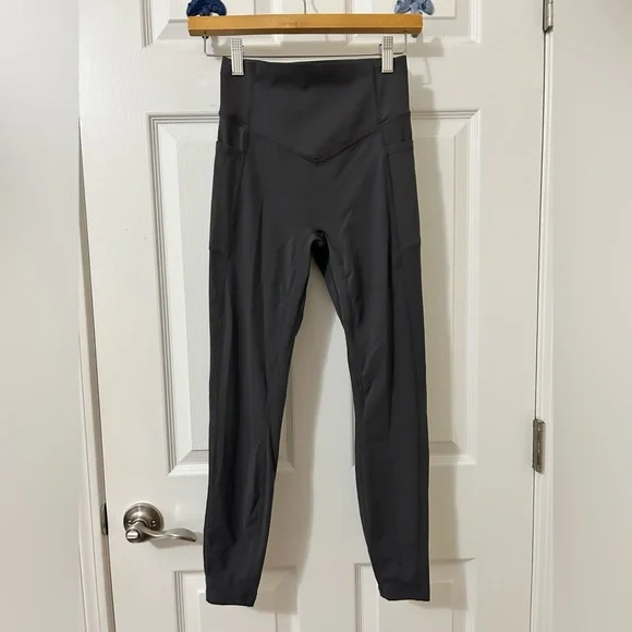 HALARA NWT UltraSculpt Leggings butt lifting - Picture 3 of 14